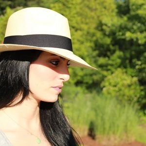 Meet your Posher, Dana